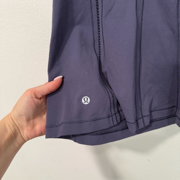 Lululemon Sculpt It Singlet Tank Top (Built-in Bra) in Greyvy 6 - Picture 4 of 6